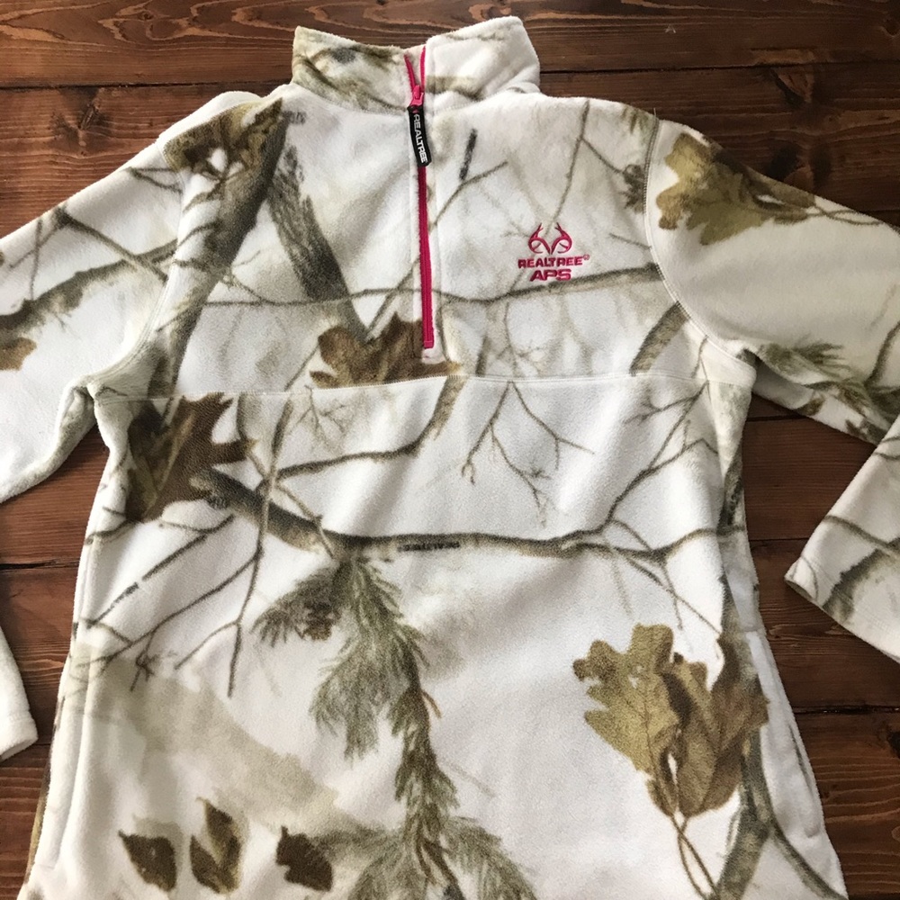 Real tree white camo fleece pull over